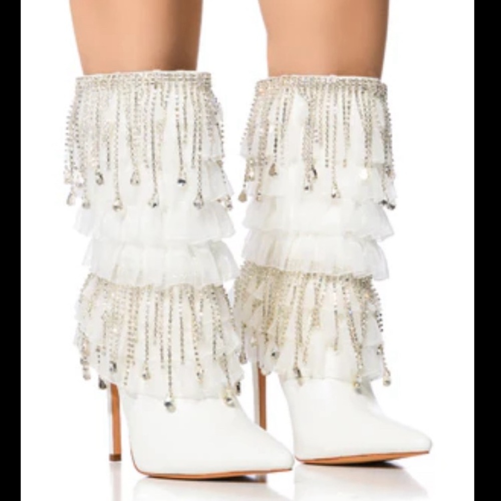 Elegant White Beaded Women's Heeled Boots